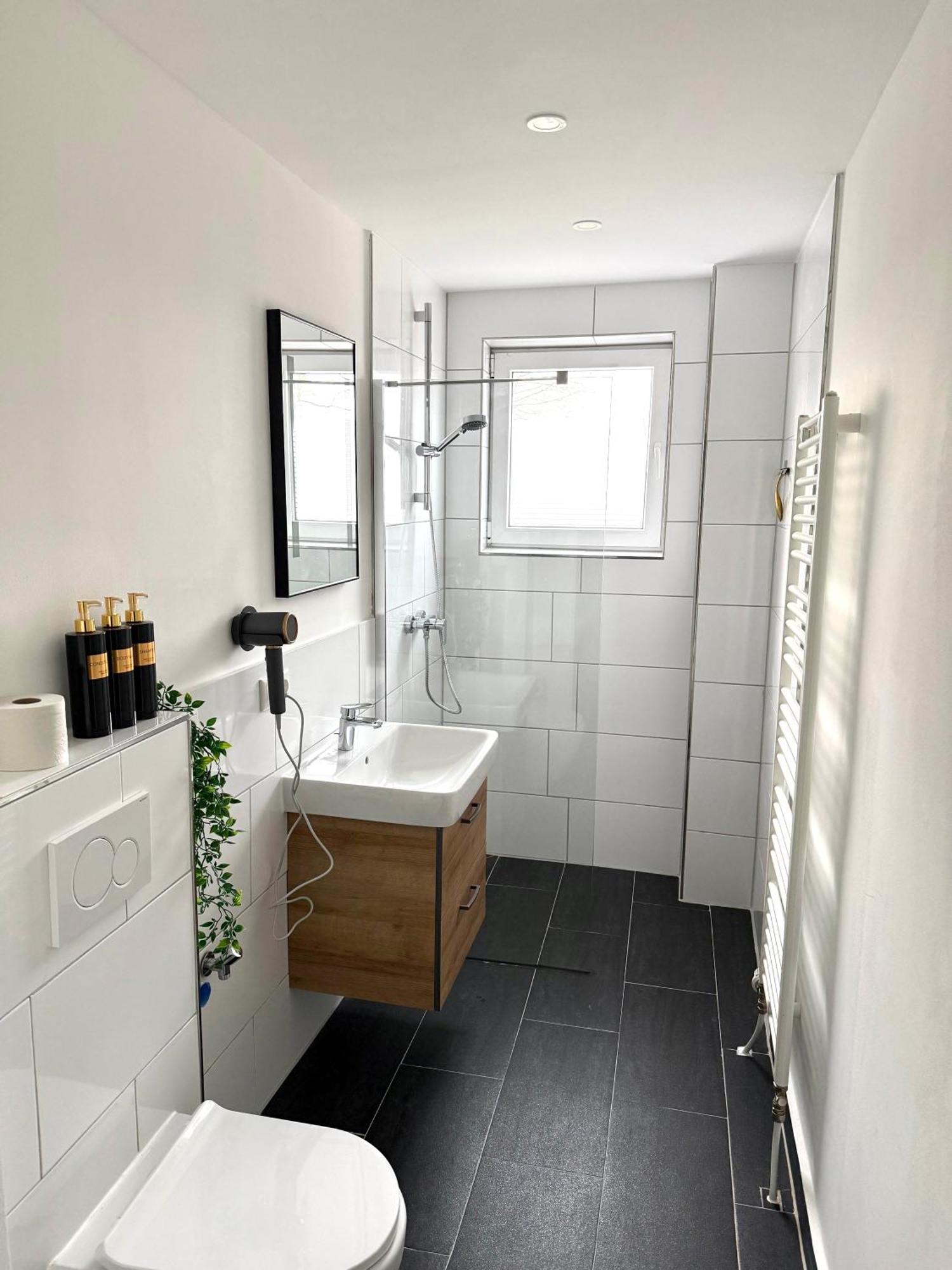 Yay - 65M2 Apartment Am Bahnhof - Smart Tv - Internet - Kaffee - Waschmaschine - Trockner Mühldorf Exterior foto